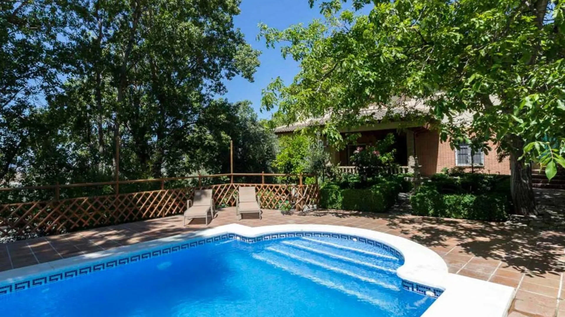 Casa Rosa Del Romeral Niguelas